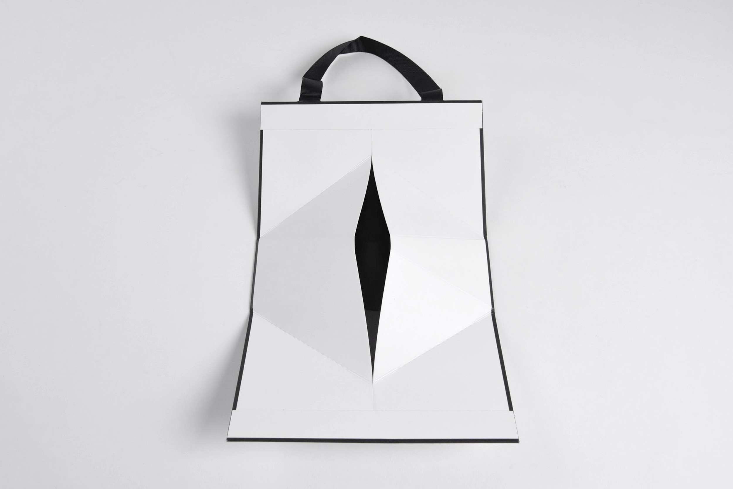 BALMAIN 발망 손잡이형 패키지 제작하여 3